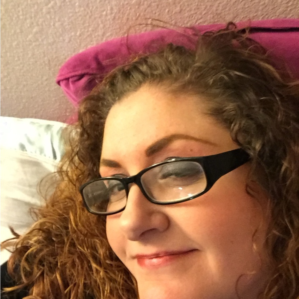 Meet your Posher, Denise